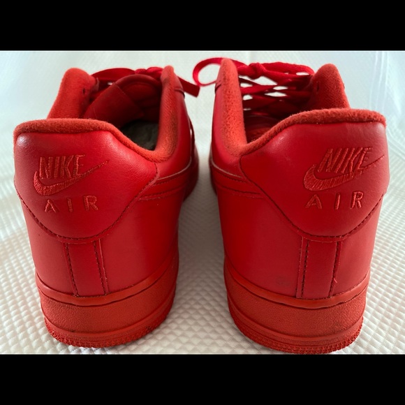 Almost in perfect condition! Nike Airforce 1 in red - Picture 10 of 16